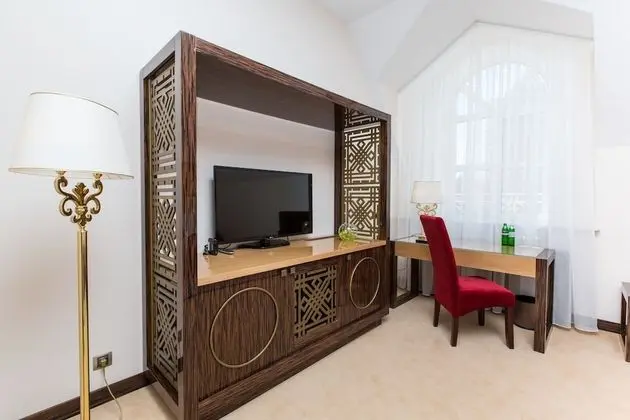 Standard Tek Büyük veya İki Ayrı Yataklı Oda, Bahçe Manzaralı
