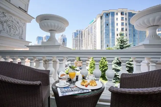 Standard Tek Büyük veya İki Ayrı Yataklı Oda, Bahçe Manzaralı