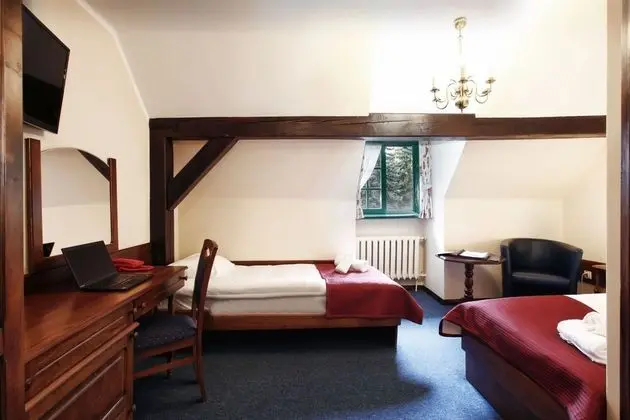 Traditional Tek Büyük veya İki Ayrı Yataklı Oda