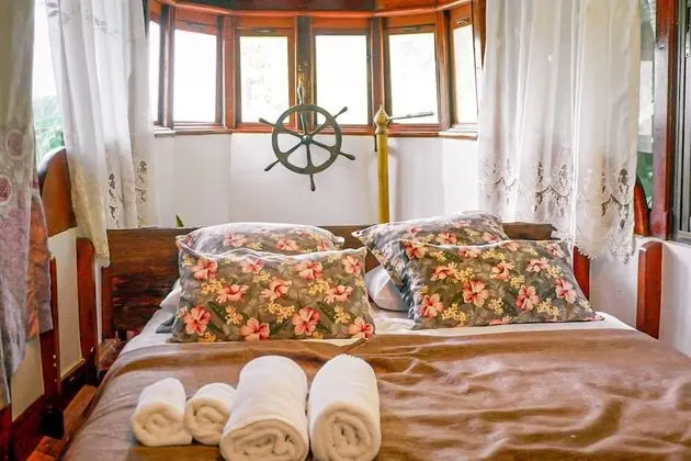 Honeymoon Süit, Bahçe Manzaralı