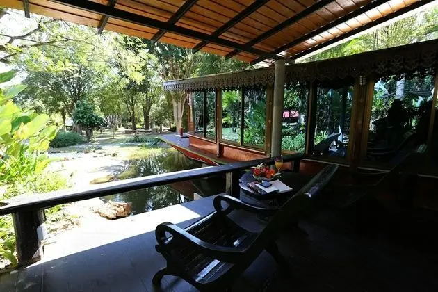 Honeymoon Süit, Bahçe Manzaralı