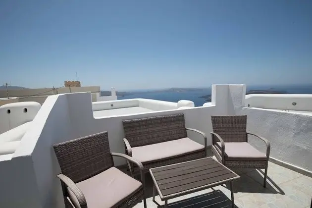Tek Büyük Yataklı Oda (Caldera View)