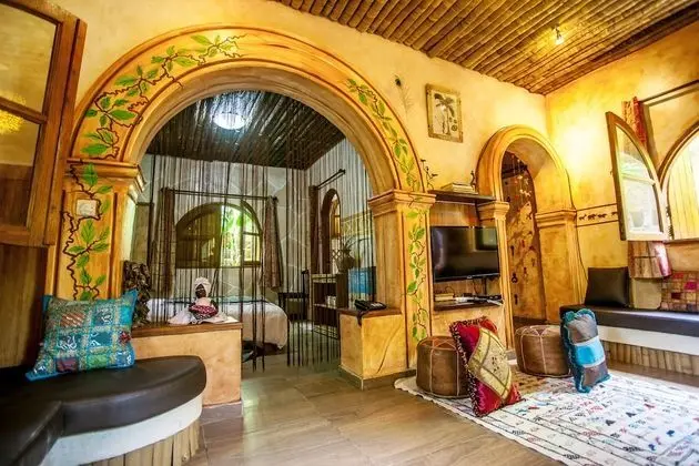 Signature Süit, 1 Büyük (Queen) Boy Yatak, Bahçeli