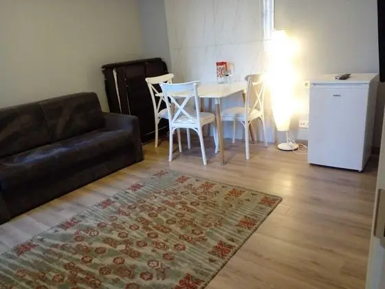 Family Oda, 1 Yatak Odası, Sigara İçilmez, Ek Bina