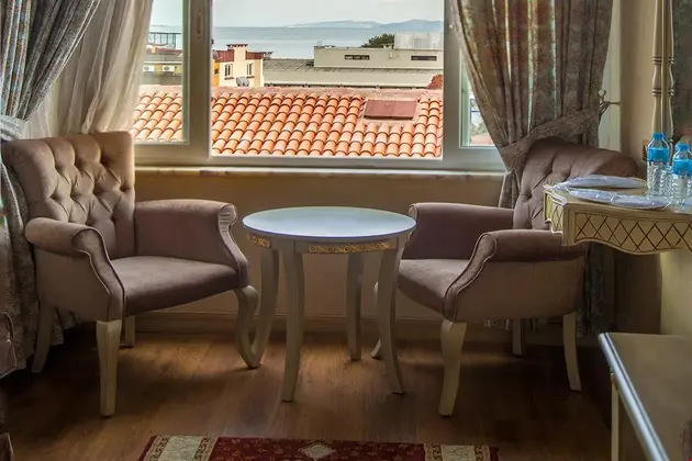 Standard Custom Deniz Manzarali Oda