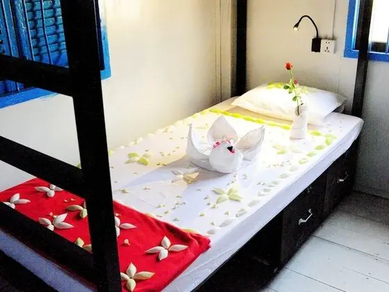 Ortak Ranzalı Oda, Karma Ranzalı Oda
