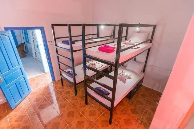 Ortak Ranzalı Oda, Sadece kadınlar için