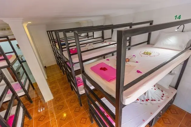 Ortak Ranzalı Oda, Sadece kadınlar için