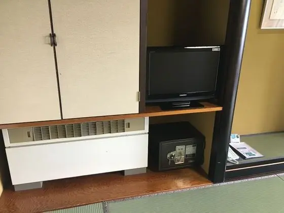 Traditional Oda, Göl Manzaralı (Japanese Style, For 5 People)