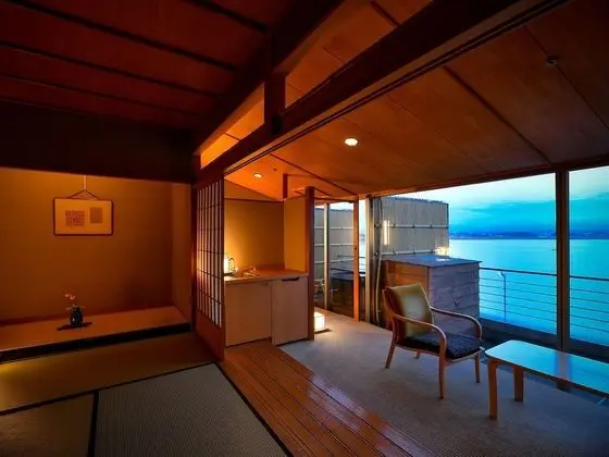 Süit, Göl Manzaralı (Private Open-Air Bath 2 Meals Premium)