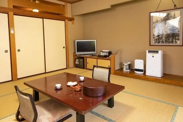 Traditional Oda (Japanese Style for 5 Guests)