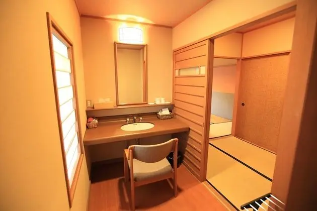 Traditional Oda (Japanese Style)