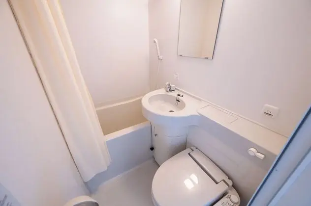 İki Ayrı Yataklı Oda, Sigara İçilebilir