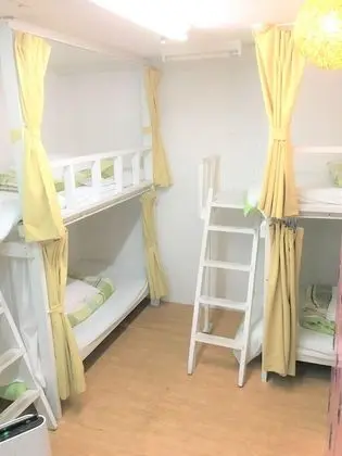 Ortak Ranzalı Oda, Sadece kadınlar için