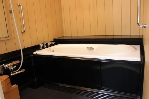 Superior Oda (Rikyu with 2 beds + 4 Japanese Futon )