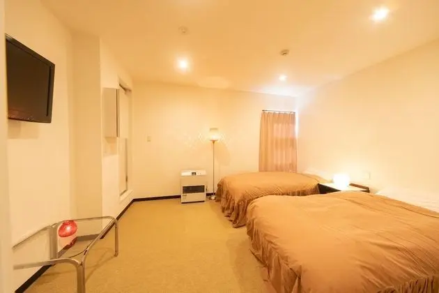 İki Ayrı Yataklı Oda, Sigara İçilmez, Dağ Yamacı (Renovated, Private Shower and Toilet)