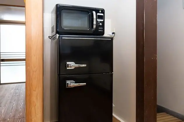 Ev (Private Vacation Home, Room 1)