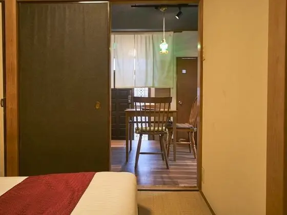 Oda, 1 Çift Kişilik Yatak, Sigara İçilmez