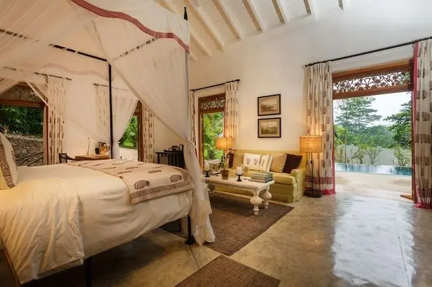 KK Luxury Pool Villa - Kumbuk