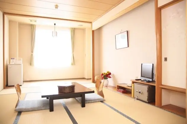 Standard Oda (Run of House, 2 or 3 guests)