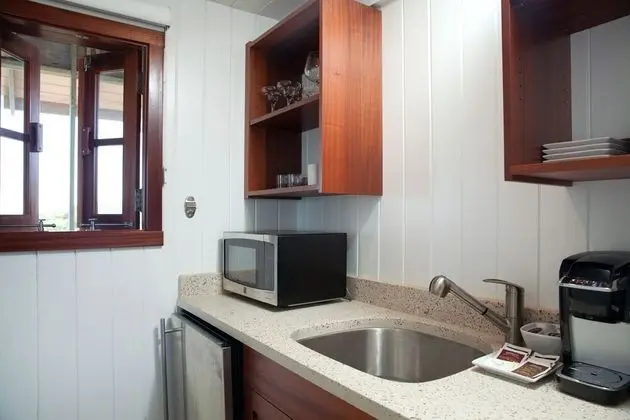 Luxury Bungalov, 1 En Büyük (King) Boy Yatak, Veranda, Plaj Manzaralı