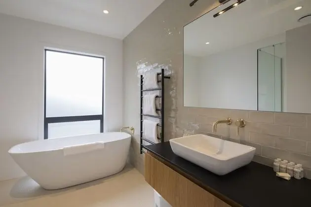 Luxury Villa, 4 Yatak Odası, Göl Manzaralı