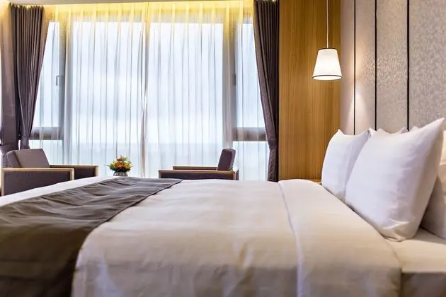 Luxury Tek Büyük Yataklı Oda