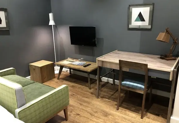 Business Stüdyo (Quiet Studio)