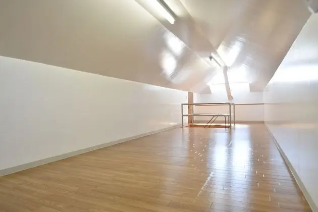 Oda (On the Second Floor)