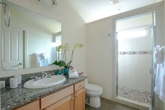 Hibiscus Suite