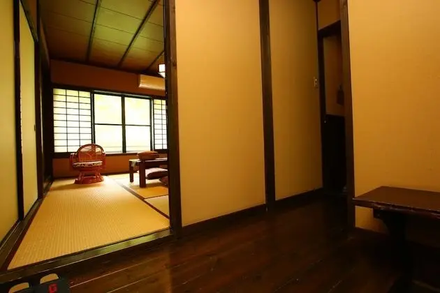 Traditional Oda, Ortak Banyo (Japanese Style for 3 Guests)