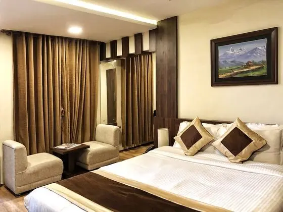 Business Tek Büyük veya İki Ayrı Yataklı Oda