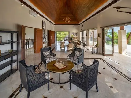 Villa (Kailasha)