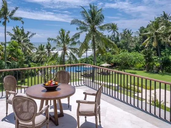 Villa (Kailasha)