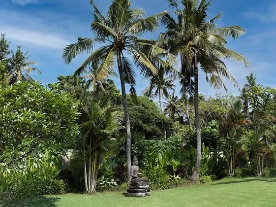 Villa (Kailasha)