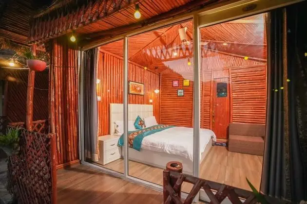 Luxury Tek Büyük Yataklı Oda