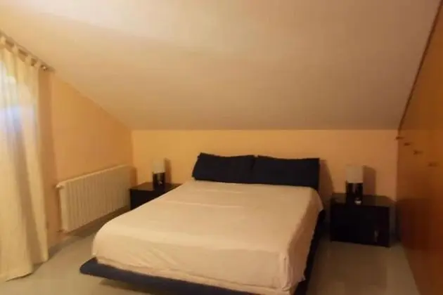 Tek Büyük Yataklı Oda, Havuz Manzaralı