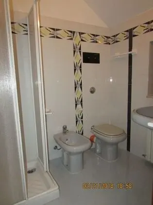 Tek Büyük Yataklı Oda, Havuz Manzaralı