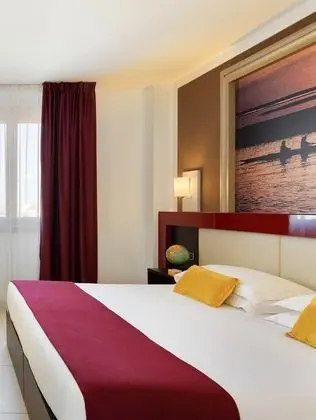 Business Büyük Yataklı Tek Kişilik Oda