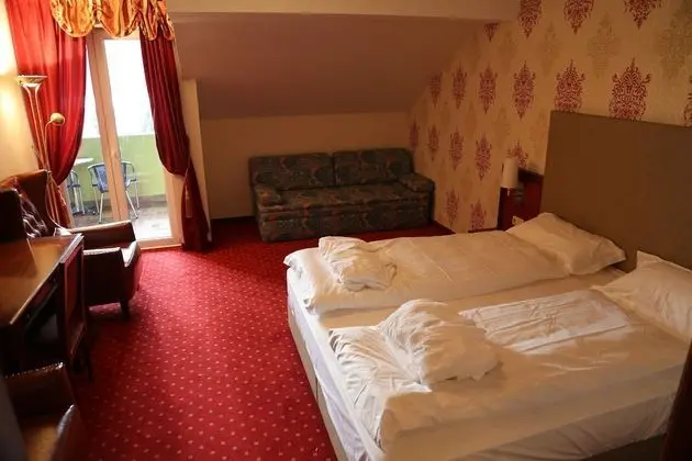 Üç Kişilik Oda, Balkon