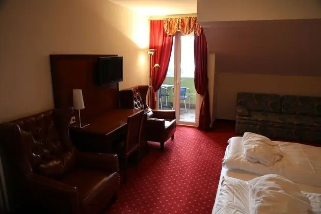 Üç Kişilik Oda, Balkon