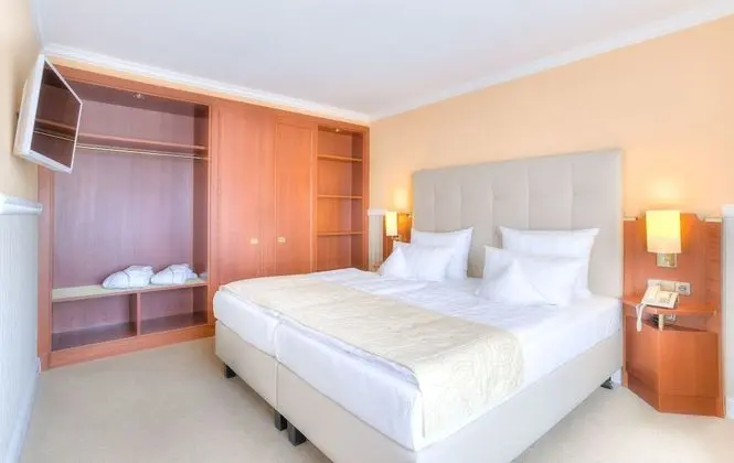 Çatı Katı Süiti (Penthouse), Bahçe Manzaralı