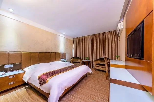 Business Tek Büyük Yataklı Oda