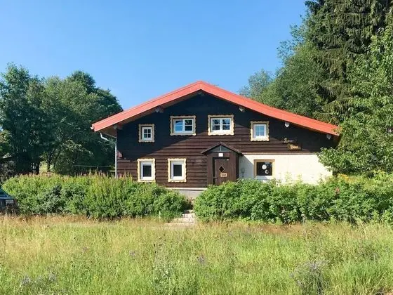 Ev