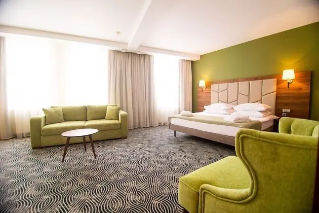 Junior Süit, Şehir Manzaralı