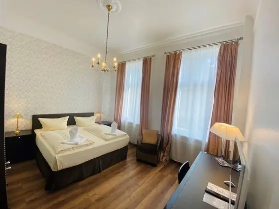 Standard Tek Büyük Yataklı Oda