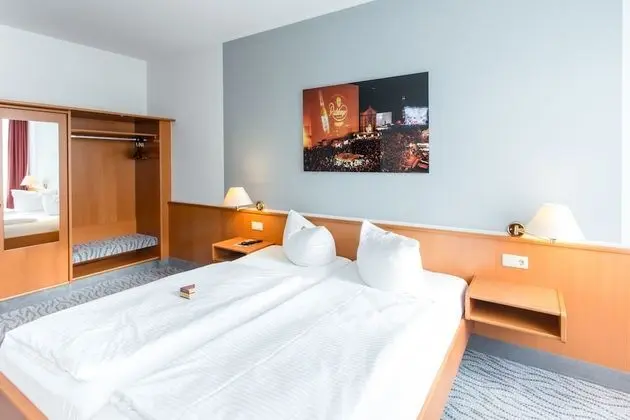 Standard Tek Büyük Yataklı Oda