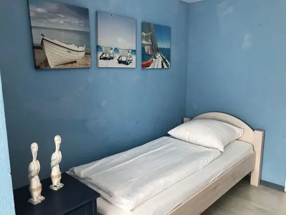 Üç Kişilik Oda