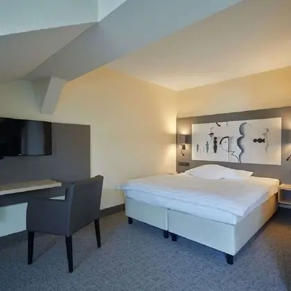 Comfort Tek Büyük Yataklı Oda