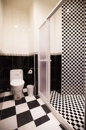 Business Tek Büyük Yataklı Oda, 1 Büyük (Queen) Boy Yatak